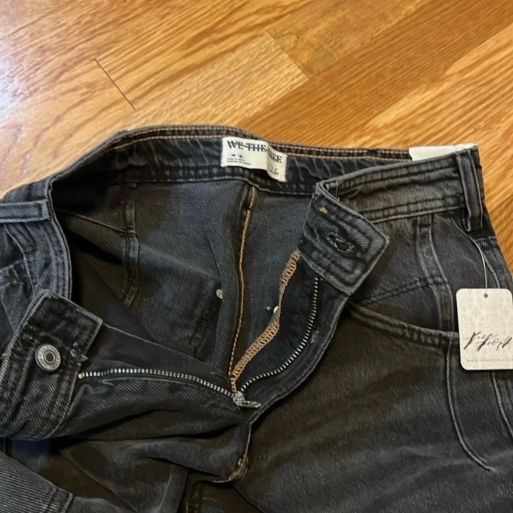 Free People  Loren High Rise Carpenter Barrel Jean in Moonlit Size 26 NWT